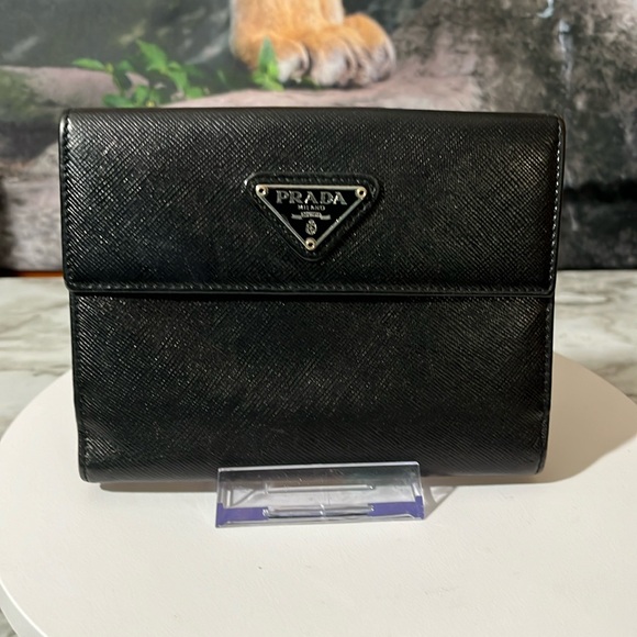 Prada Leather wallet excellent condition
Black - Picture 1 of 16